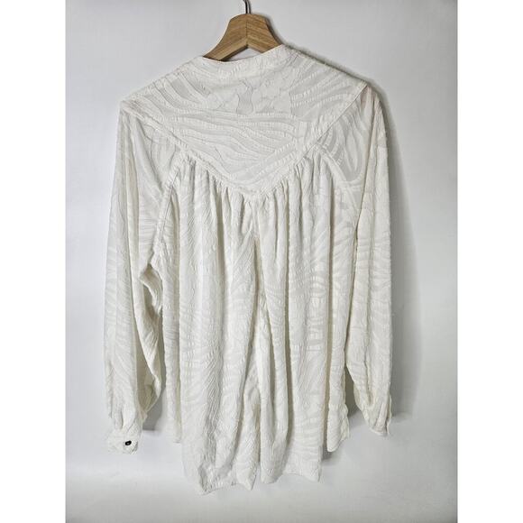 Free People White Embroidered Oversized Blouse Size XS Can’t Stop Dreaming - Picture 5 of 6